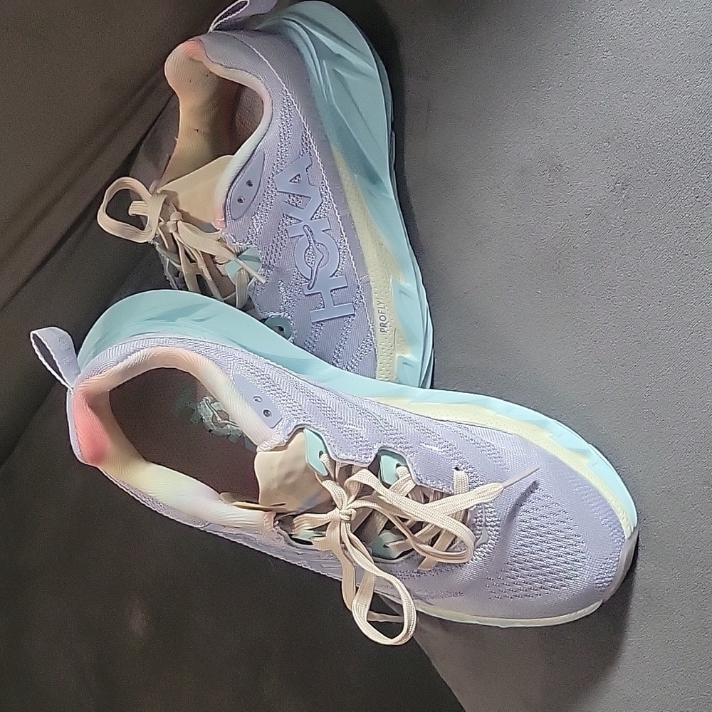 Hoka Evalon 2